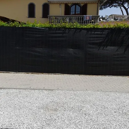 Apartment Completamente Rinnovato, Con Giardino, A 100 Mt Dal Mare *